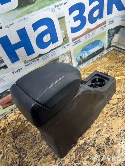 Подлокотник Шевроле Каптива