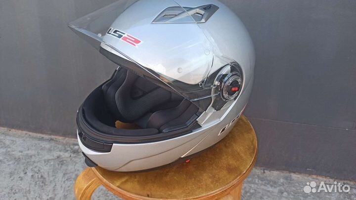 Мотоциклетный шлем LS2