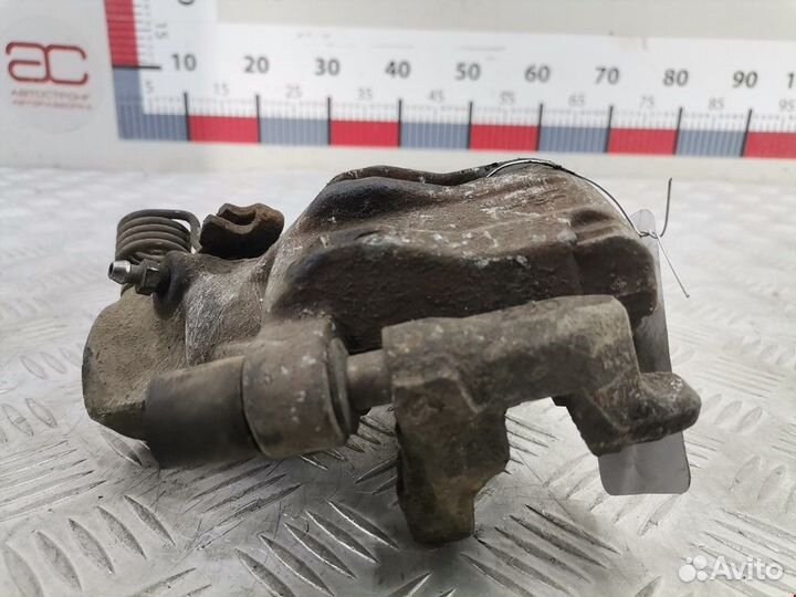 Суппорт задний правый Volvo V50 2006