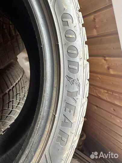 Goodyear UltraGrip Performance+ 265/40 R21 105V