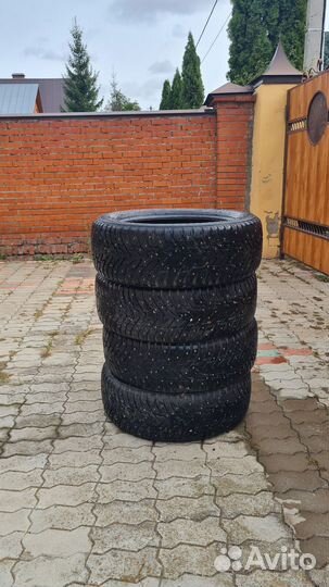 Nokian Tyres Hakkapeliitta 8 SUV 235/60 R19