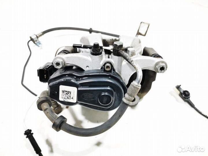 Суппорт тормозной задний правый Land Rover