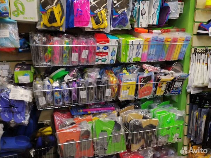 Ласты,очки,шапочки и доски для плавания,бассейн