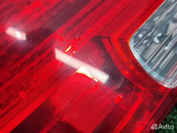 Фонарь задний внутренний левый Subaru Legacy/ Out