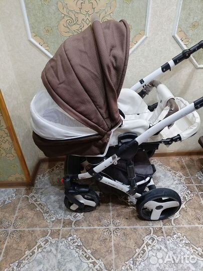 Коляска 3 в 1 с автолюлькой