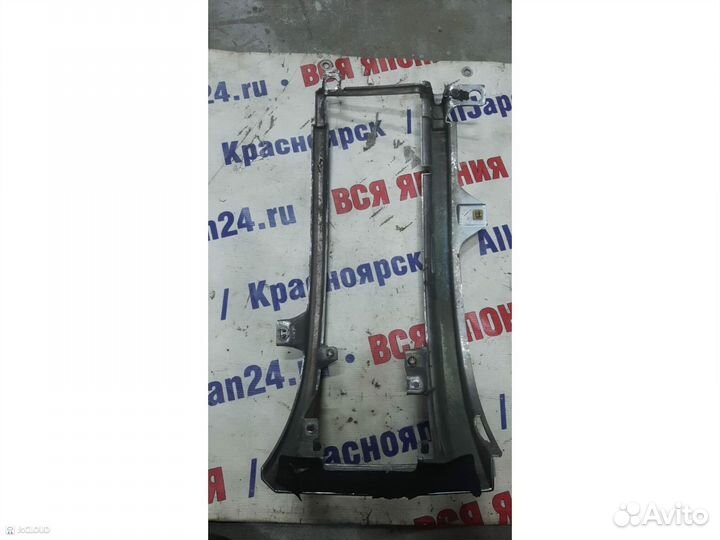 Рамка фар на hino ranger FD3HKA,FD3HLA,FD3HJA,FD3HMA. H07C,H07C-T,H06C-T,J08C/E