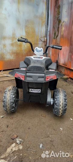 Детский электромобиль