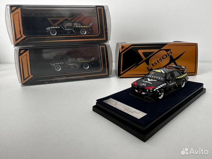 Коллекционная модель 1:64 BMW E30 error404