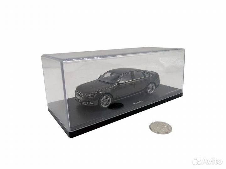 Модель автомобиля Schuco Audi S6 Limousine 1:43