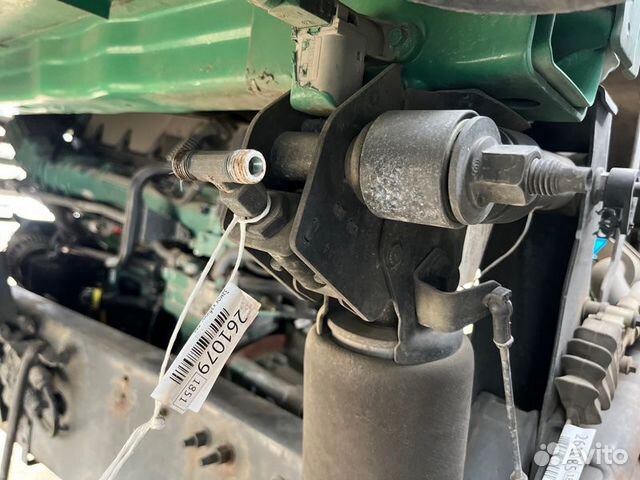 Замок кабины левый Volvo Fh13 globetrotter D13