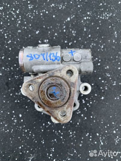 Насос гур Порше Кайен 4.5 955