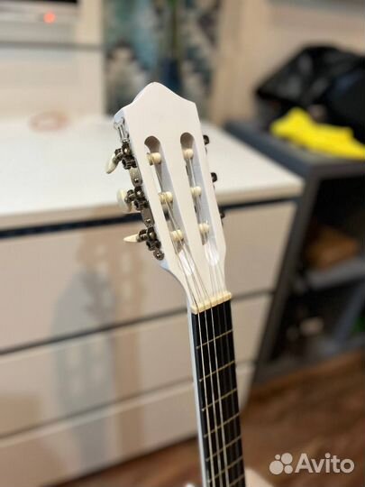 Классическая гитара