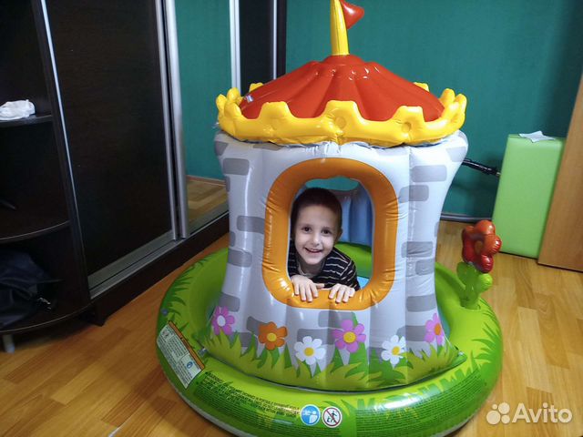 Надувной игровой центр