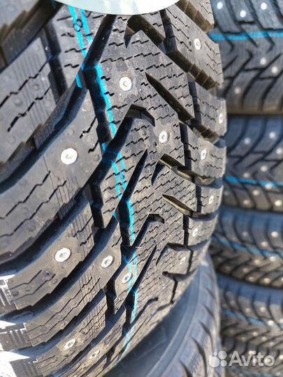 Nokian Tyres Nordman 8 SUV 215/65 R16 102T