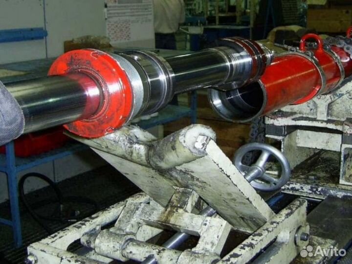 На разборке Маниту Manitou