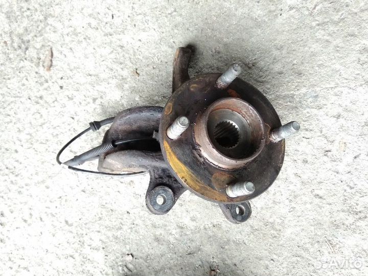 Поворотный кулак Форд Фьюжен Ford Fusion