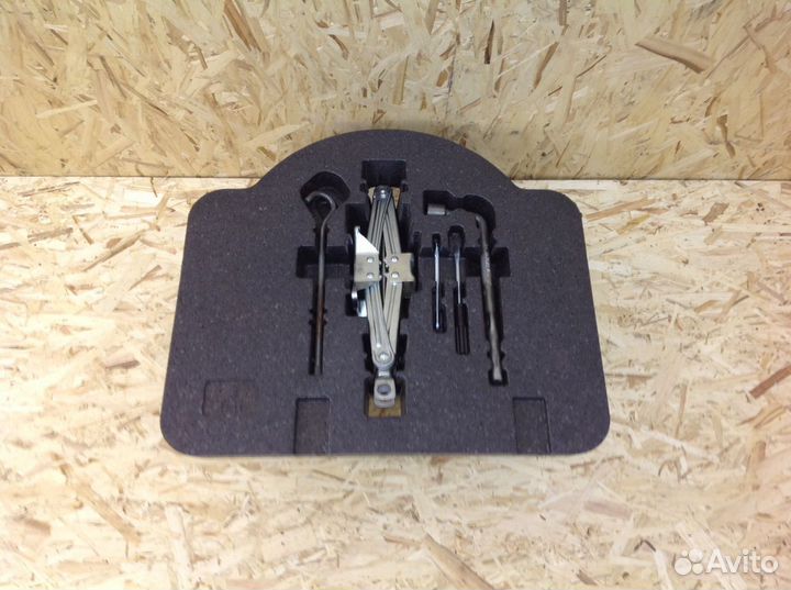 Органайзер с инструментами Honda Civic 4D FD