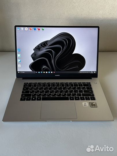 Большой Huawei/i3-10110U/8gb/256 SSD/UHD Graphics