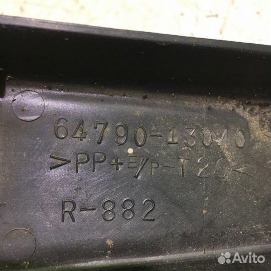 Обшивка двери багажника Тойота Королла Е120