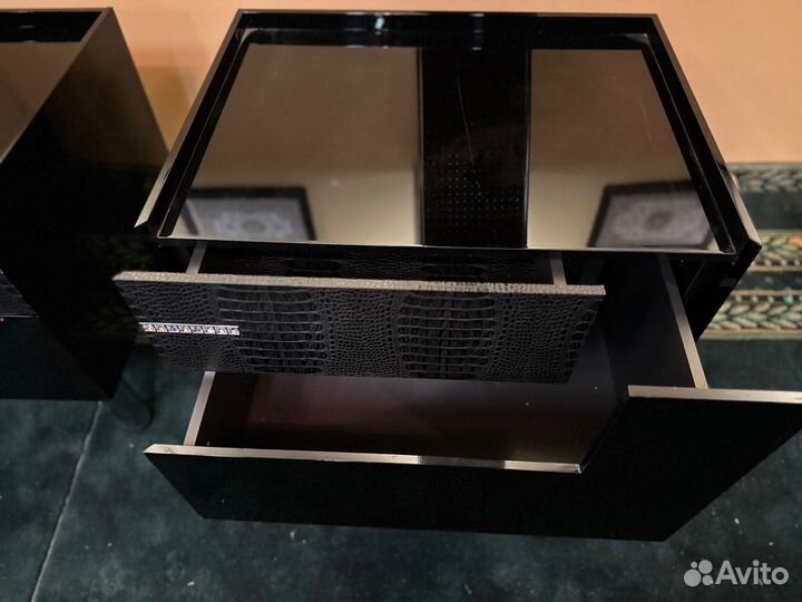 Тумба прикроватьная италия