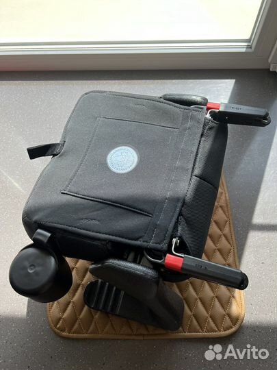 Автокресло бустер isofix