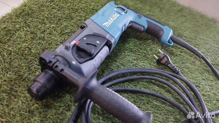 Перфоратор Makita HR2470