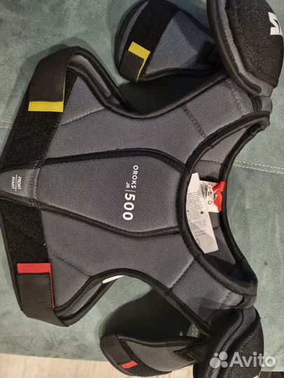 Нагрудник хоккейный детский новый