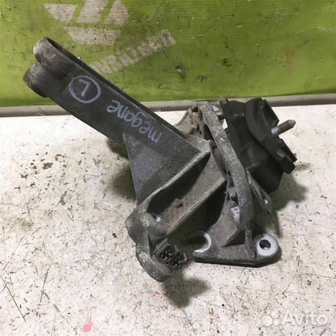 Кронштейн кпп левый Рено Меган 2