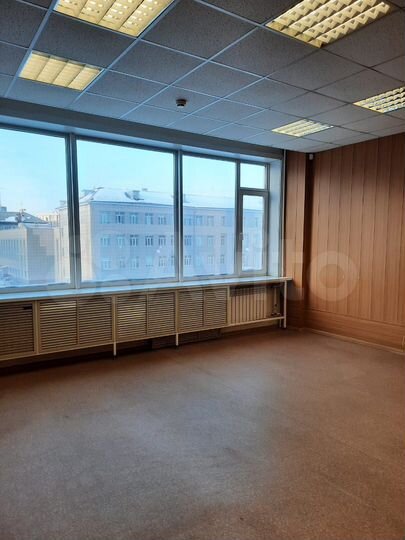 Офис в бц на Красном пр-кте, 3 эт., 35 м2, метро