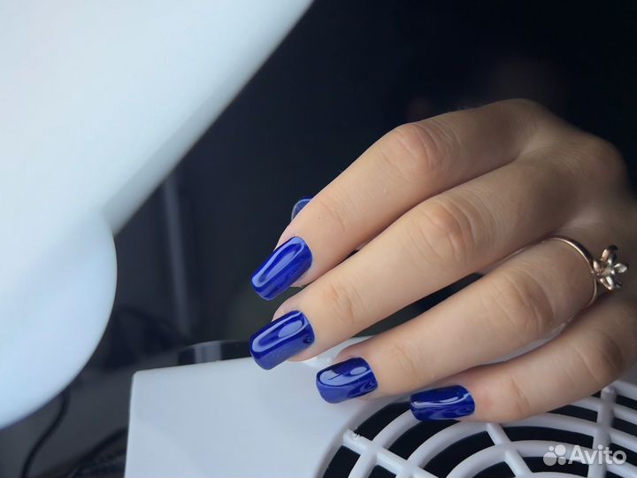 Модель на маникюр