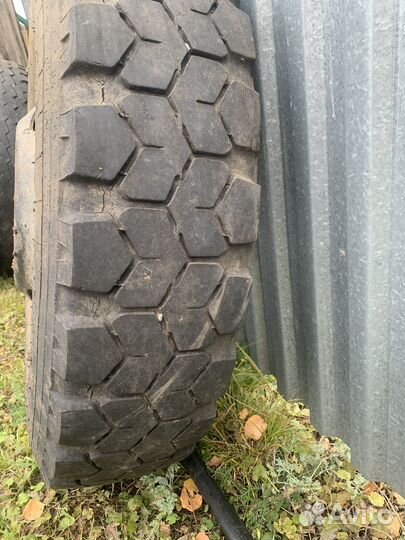 Омскшина У-2 8.25/7 R20