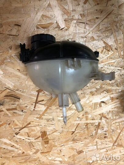 Бачок расширительный Mercedes C W204 646.811 OM646