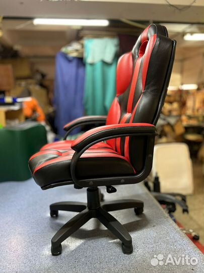 Компьютерное игровое кресло
