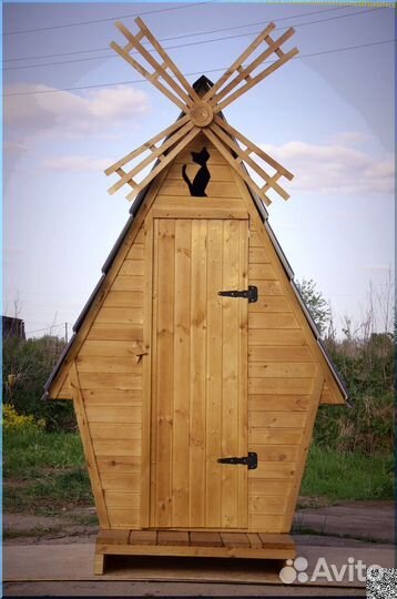 Уличный туалет с установкой