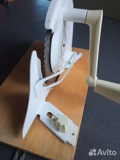 Хлеборезка,Колбасорезка, сырорез СССР