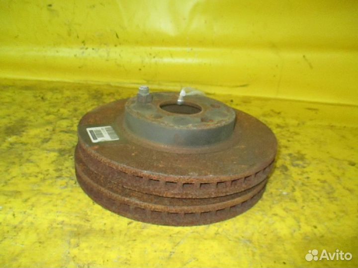 Тормозной диск Toyota Prius ZVW30 (Переднее)