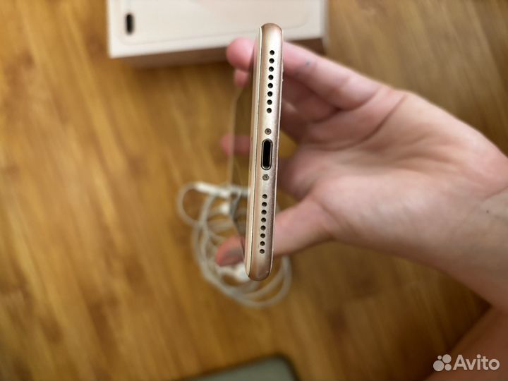 iPhone 8 Plus, 64 ГБ