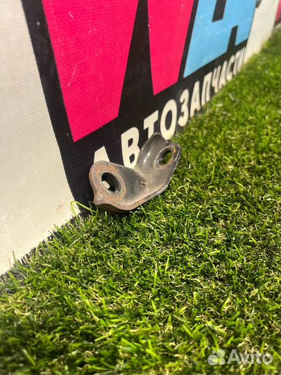 Кронштейн глушителя передний Lexus NX рест. 2020