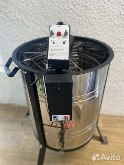 Инвентарь и оборудование для пчеловодства