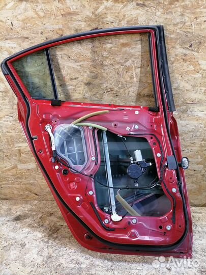 Дверь задняя левая Mazda 3 BL sedan