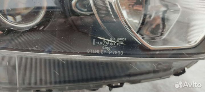 Правая фара Honda Accord 8 галоген