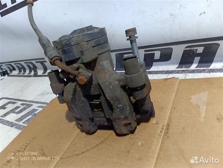 Суппорт тормозной задний правый Skoda Superb III