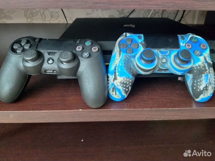 Продам ps4 pro 1tb