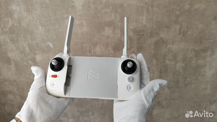 Квадрокоптер дрон fimi x8 SE 2022