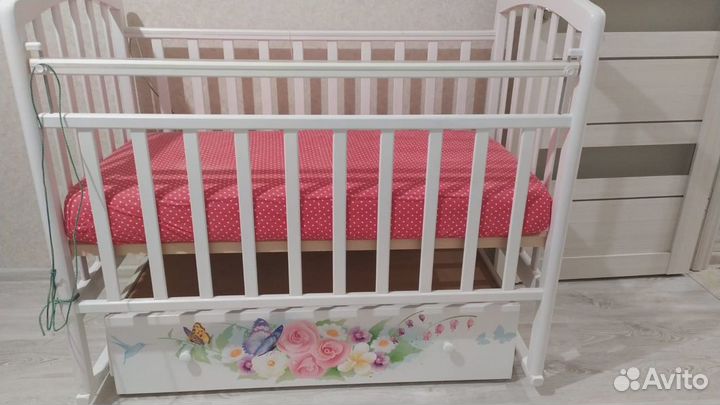 Детская кроватка