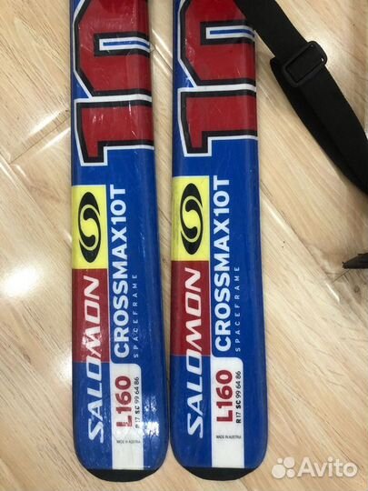 Горные лыжи и ботинки