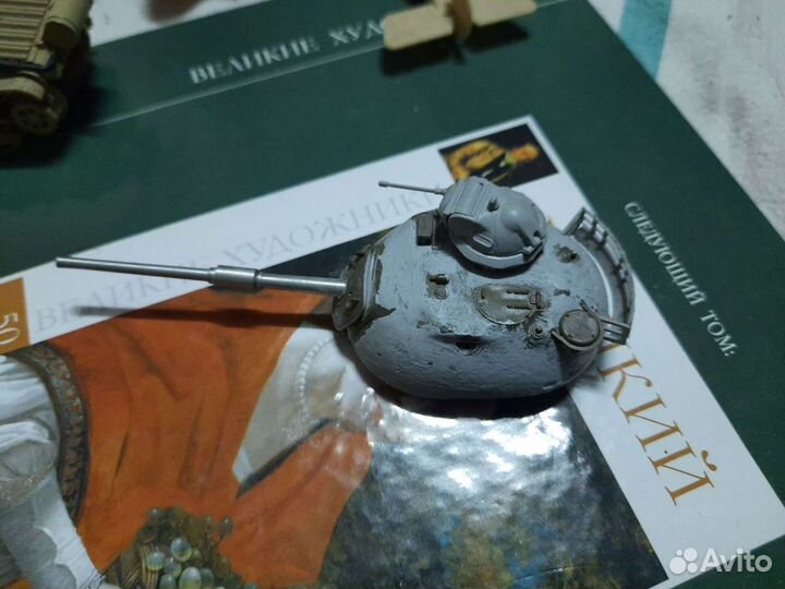 Сборные модели и запчасти танки и самолёты 1/72