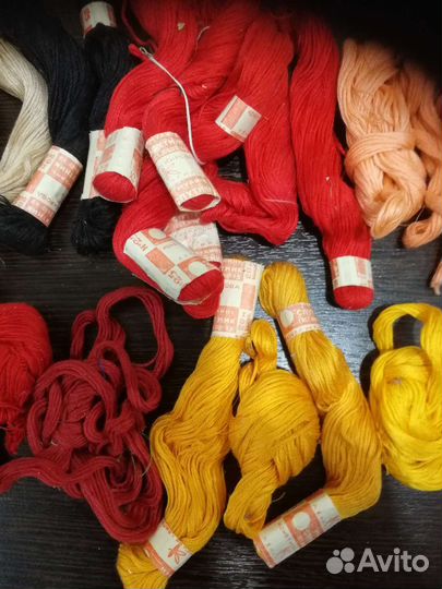 Набор мулине разных цветов