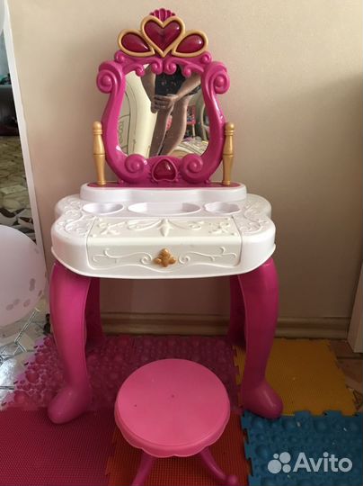Деткий туалетный столик- пианино