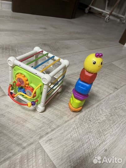 Развивающие игрушки куб сортер с резинками